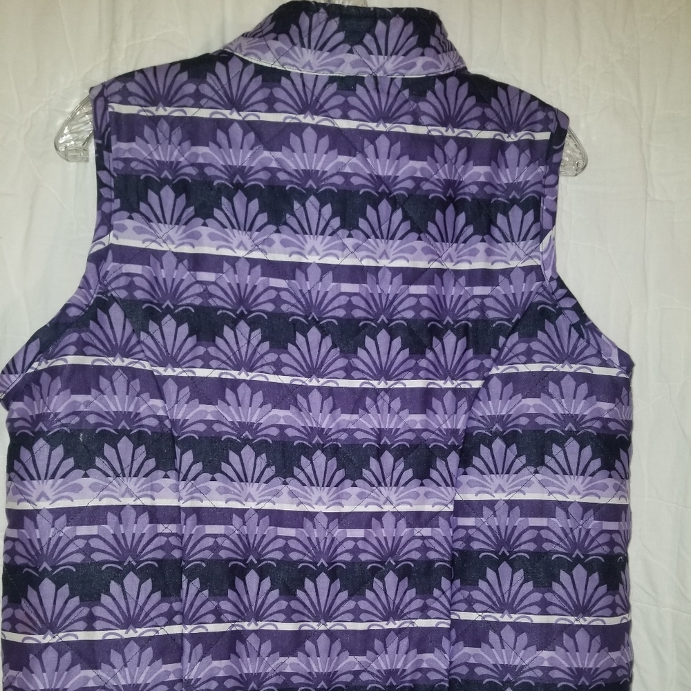 Vest - Picture 2 of 3